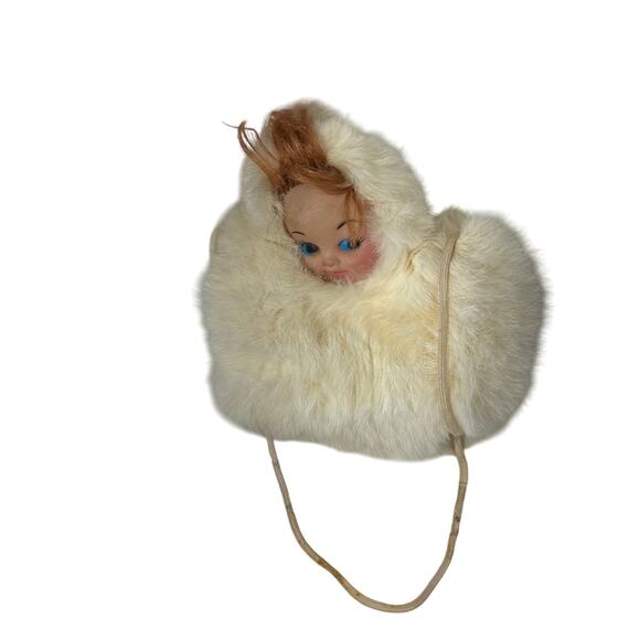 Vintage 70s Hand Warner Off White with girl doll face and strap - Picture 5 of 5